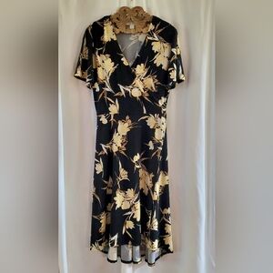 White House Black Market Wrap Midi Dress Women's Size 8 Black Floral High Low
